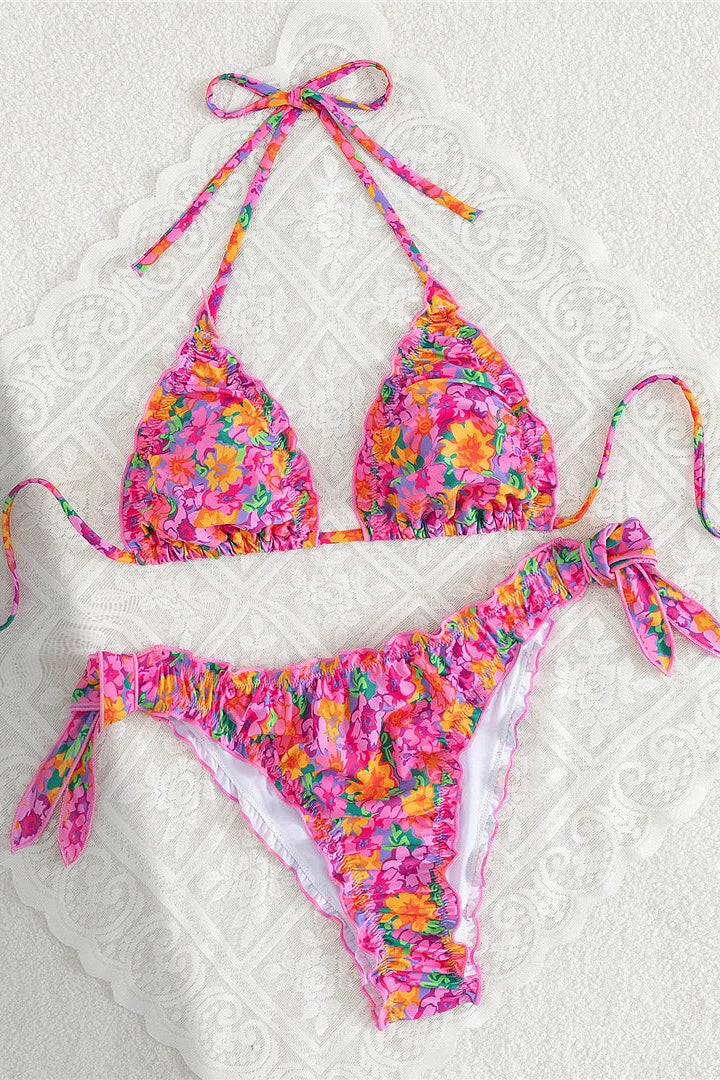 Pink halter neck floral bikini set made of polyester