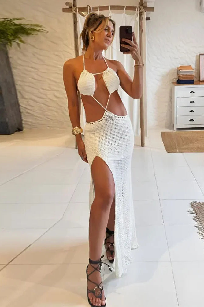 Side slit with high slit add flowy movement and adjustable length to the dress