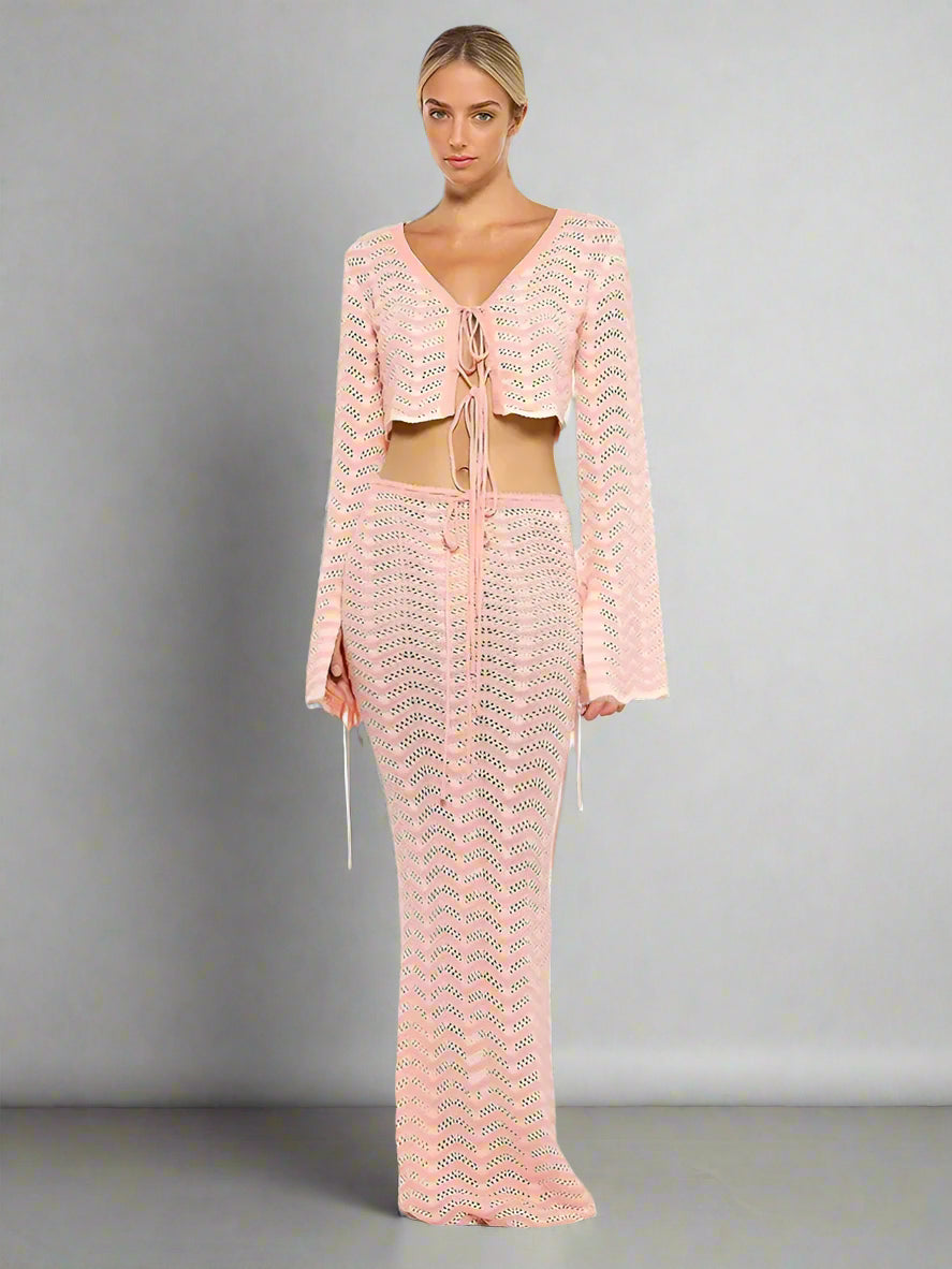 Stylish Knit Beach Set – Lace-Up Top & Skirt