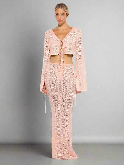 Stylish Knit Beach Set – Lace-Up Top & Skirt